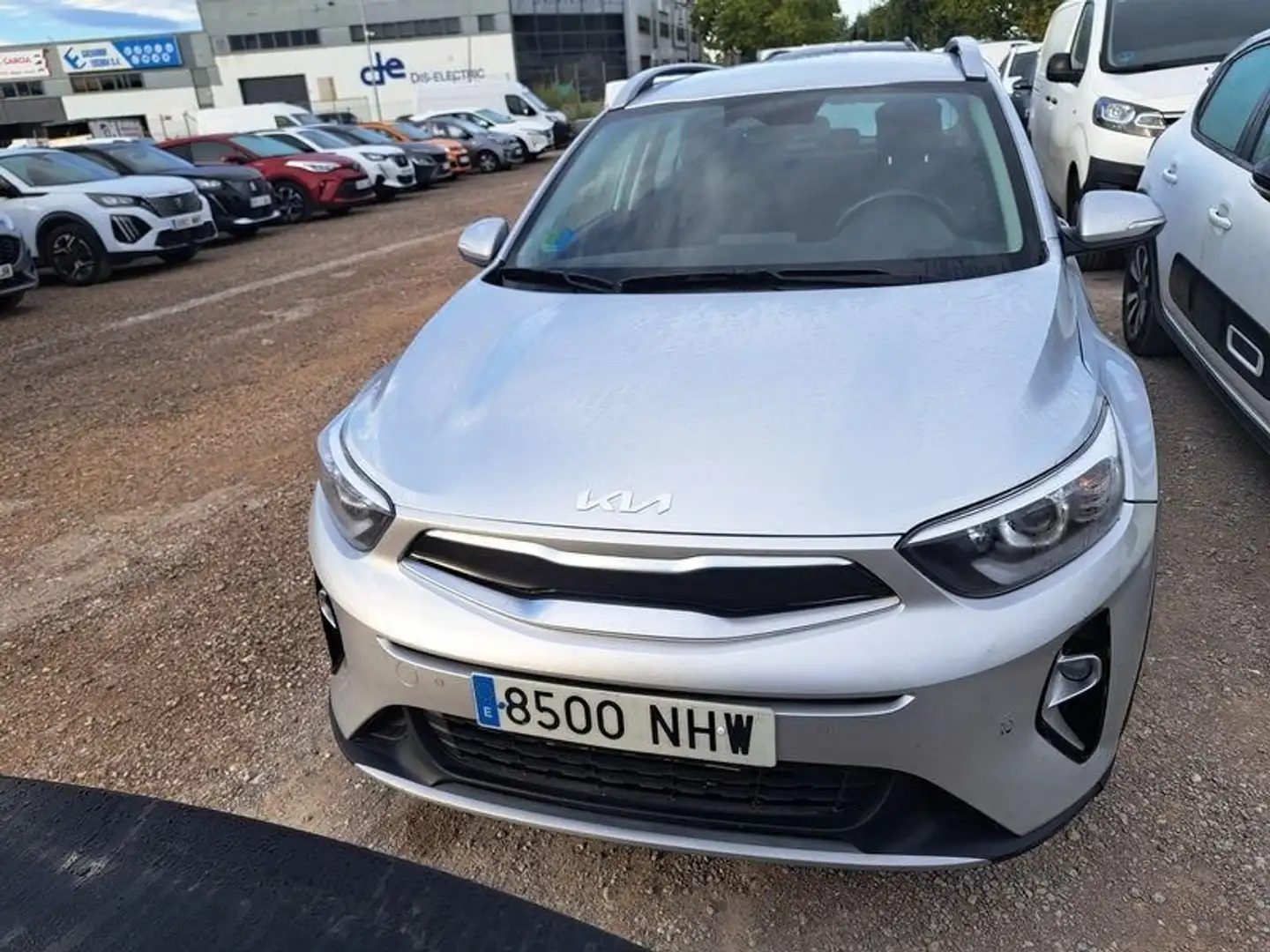Kia Stonic 1.0 T-GDi MHEV Drive 100 Gris - 2