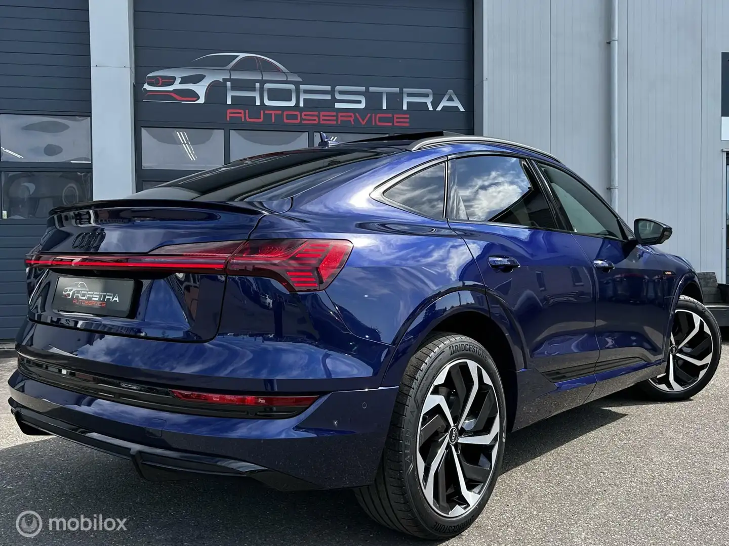 Audi e-tron Sportback 55 quattro S edition 95 kWh Pano Bomvol! Blau - 2