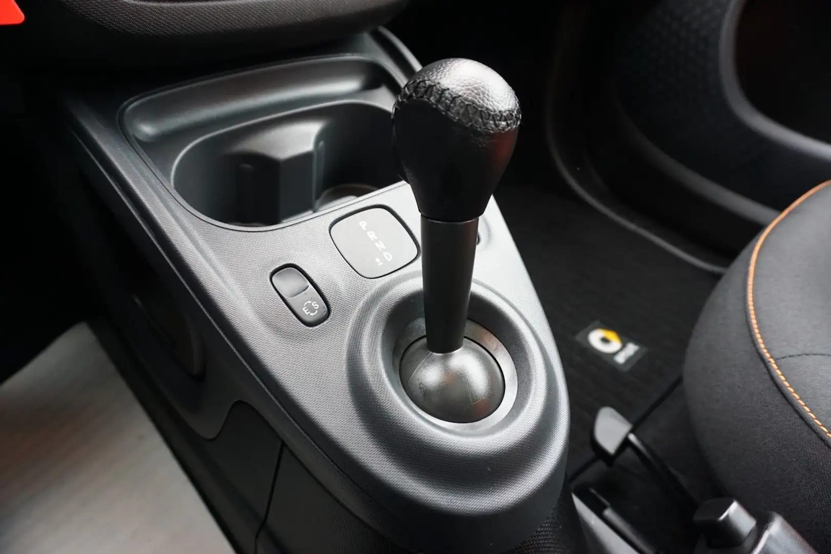 smart forTwo fortwo Autom. 90PS *Panor.*Sitzheizung*PDC*1.H.* Negro - 2