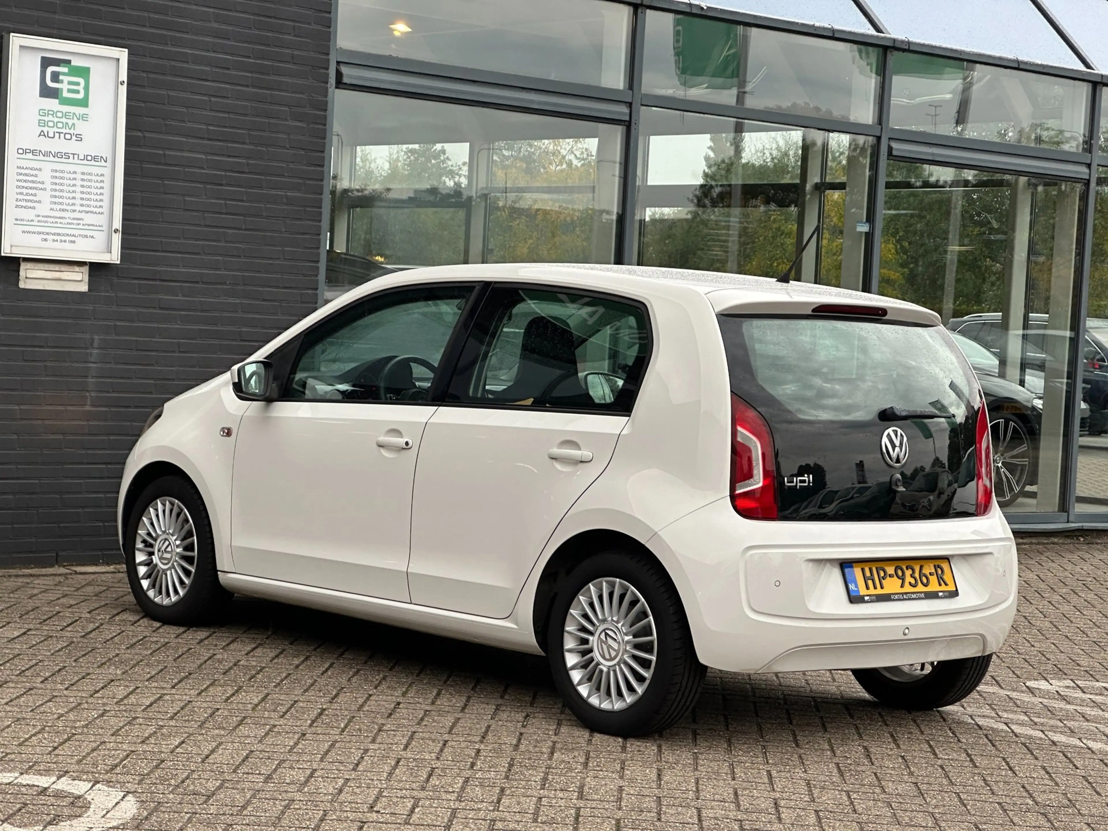 Volkswagen up! 1.0 high up! BlueMotion/CRUISCONTROL/NAVI/PDC/NL-A — photo 3