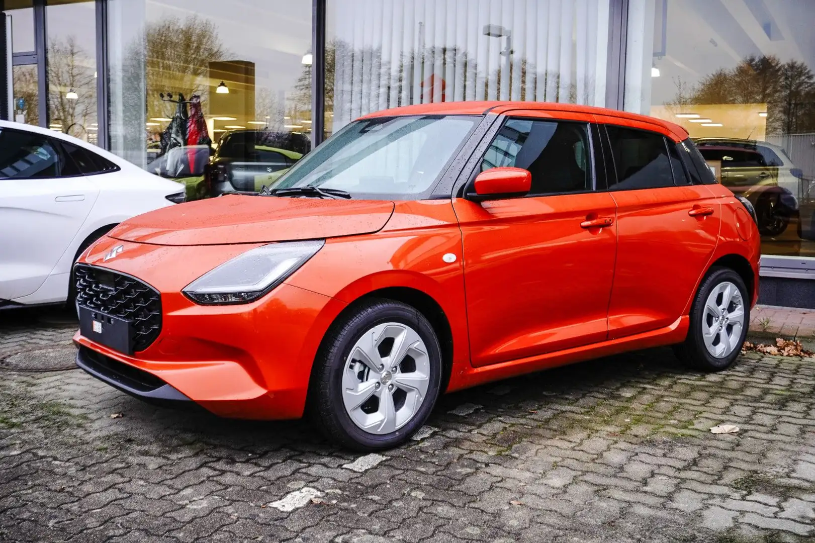 Suzuki Swift 1.2 DUALJET HYBRID Comfort NEUES MODELL Orange - 2