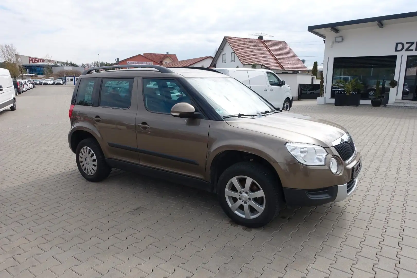 Skoda Yeti 1.4TSI Active Plus Edition Brun - 2