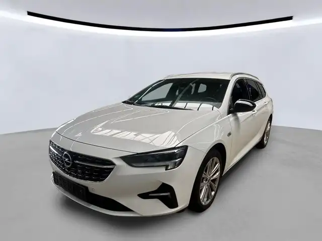Opel Insignia view 2