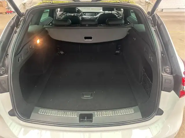 Opel Insignia view 12