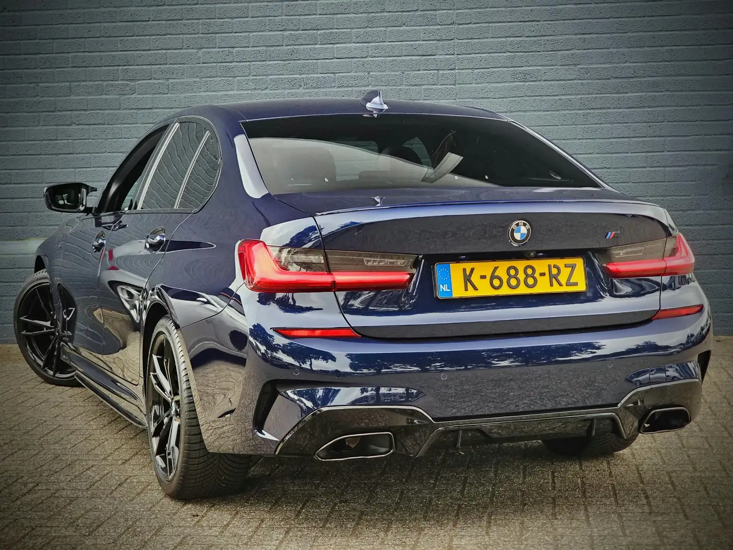 BMW 318 3-serie 318i High Executive M-SPORT / HARMAN KARDO Blauw - 2