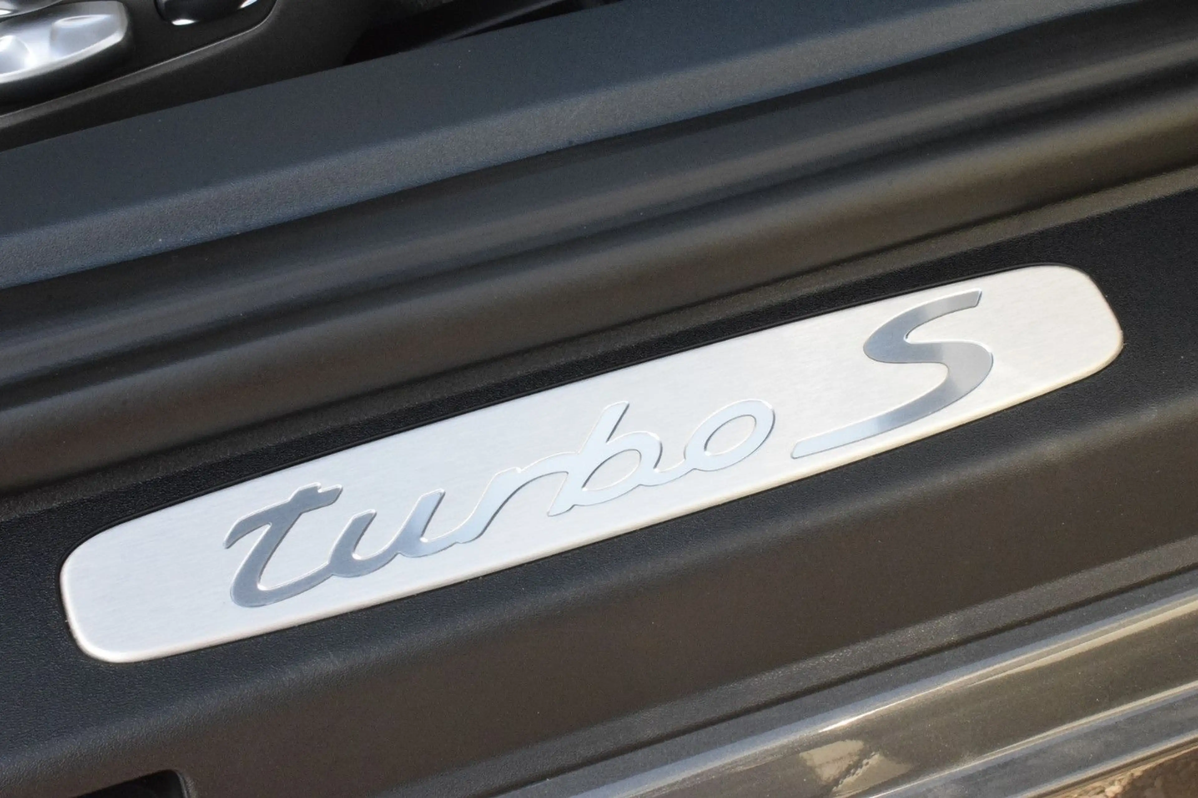 Porsche 911 Turbo S Led Leder Navi BOSE SHZ — photo 14