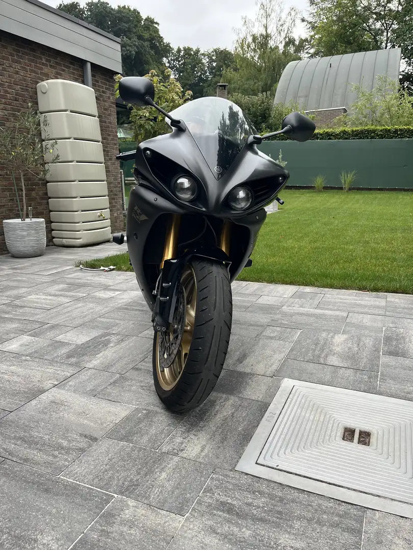 Yamaha YZF-R1 black gold Big bang Fekete - 1