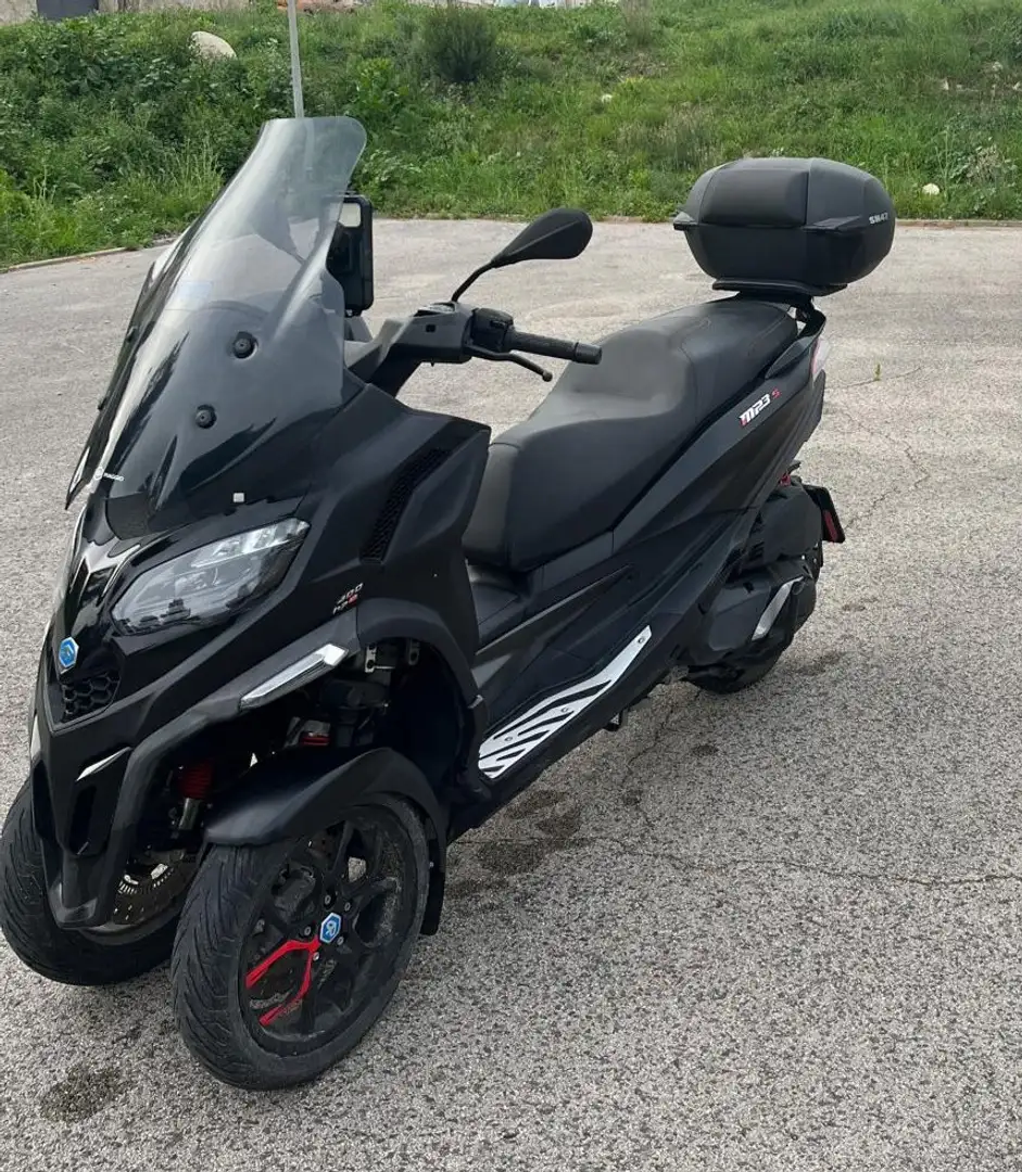 Piaggio MP3 400 SPORT Negro - 1