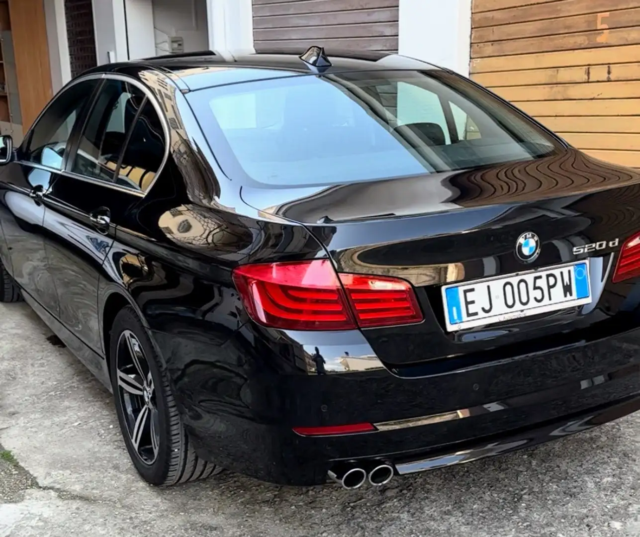 BMW 520 520d Business 184 cv - 1