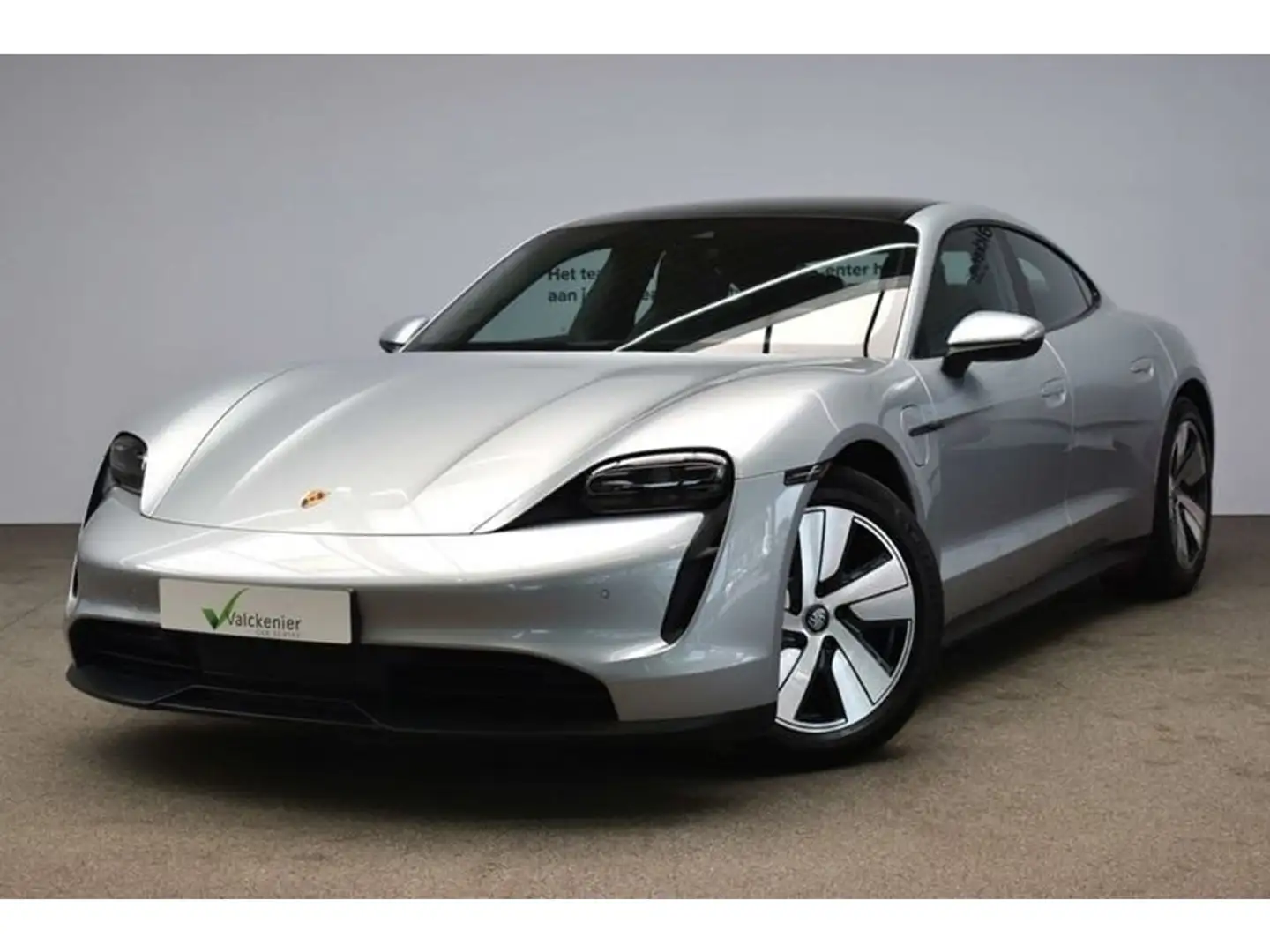 Porsche Taycan 79,2 kWh 326 PK/Valckenier Car Center Asse Zilver - 1
