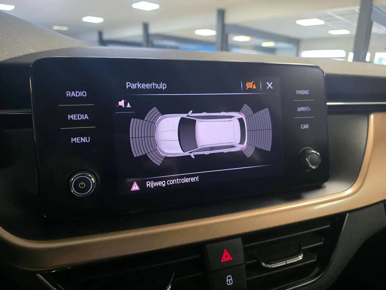 Skoda Kamiq 1.5 TSI Ambition DSG / Automaat / Carplay / Lineassist/, миниатюра 29