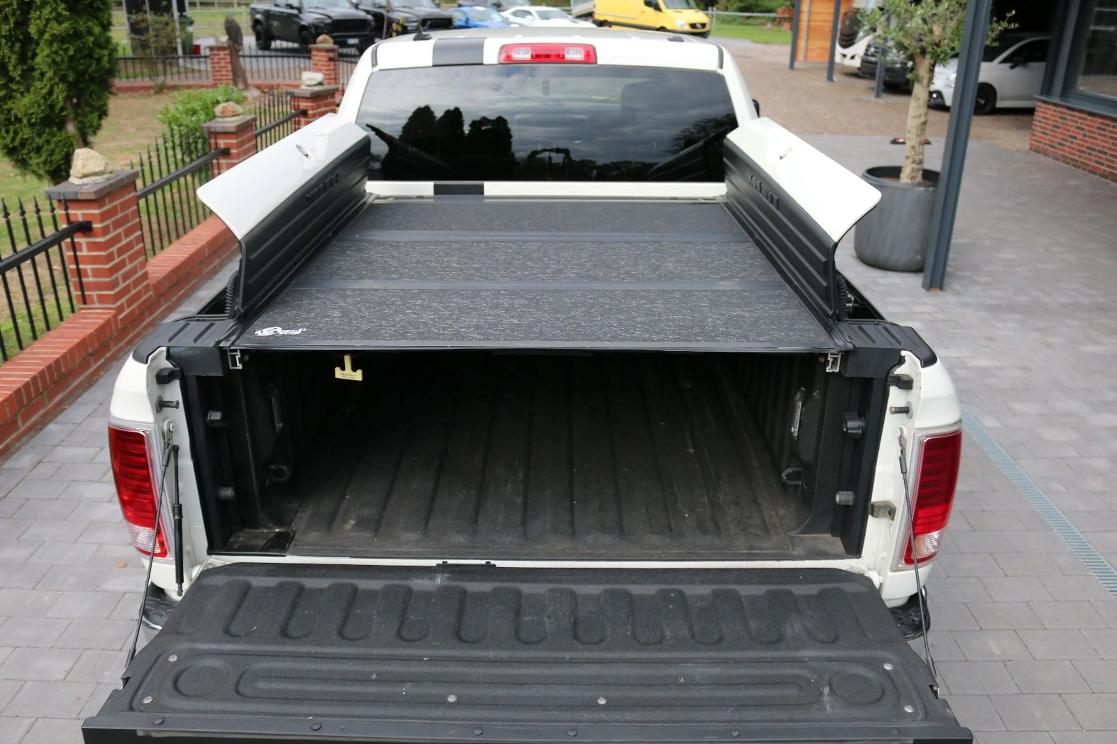 Dodge RAM /5,7V8/ALLRAD/LONGHORN/LUFTF./NAVI//AHK/LPGG/ — photo 14