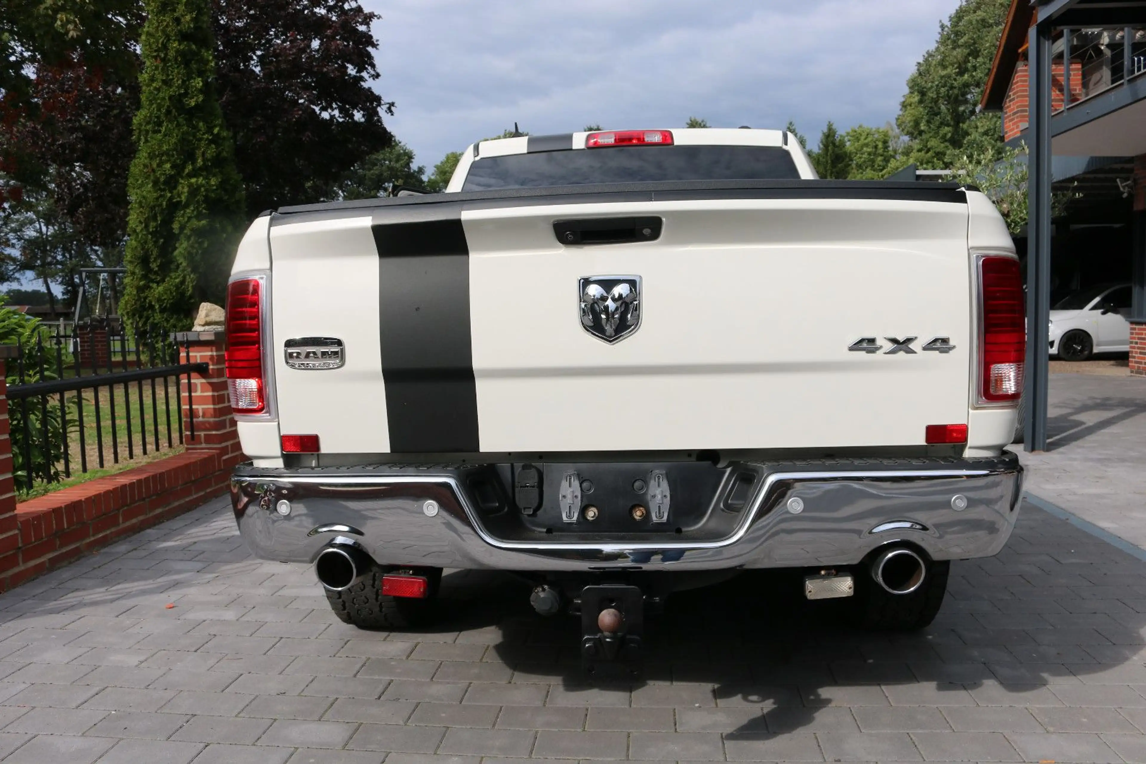 Dodge RAM /5,7V8/ALLRAD/LONGHORN/LUFTF./NAVI//AHK/LPGG/ — photo 4
