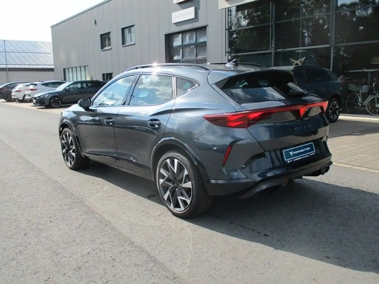 CUPRA Formentor VZ 2.0 TSI DSG 4Drive*Navi*LED*AHK* Grau - 2
