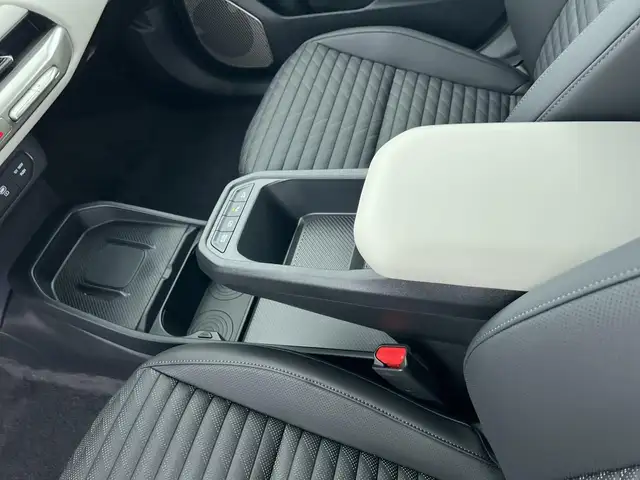 Kia Ev4 view 14