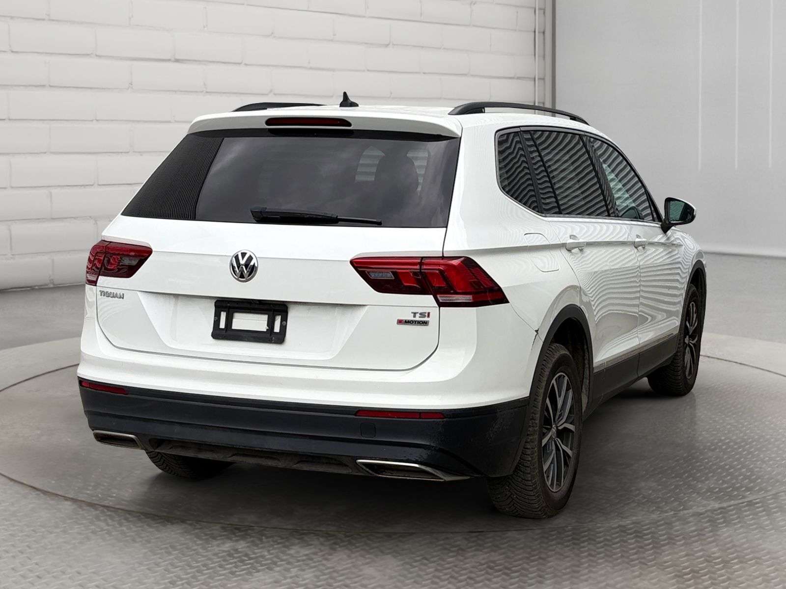 2018 Volkswagen Tiguan Comfortline | Locally Driven — снимка 1