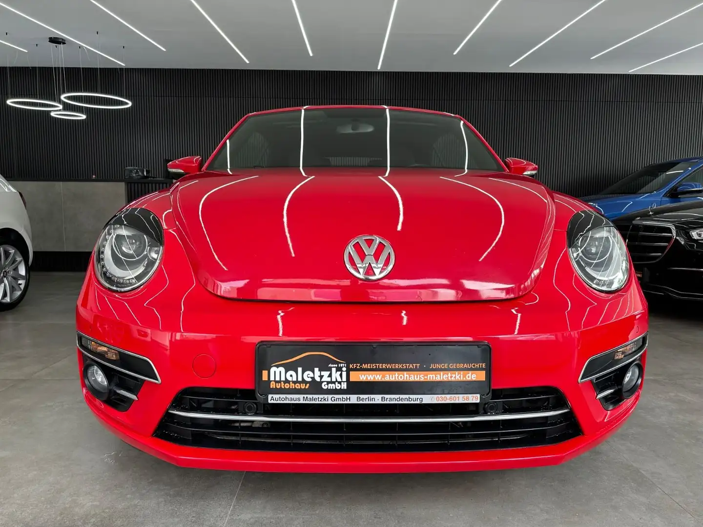 Volkswagen Beetle 1.2 TSI Cabriolet Sound*Navi*Bi-Xenon* Roşu - 2