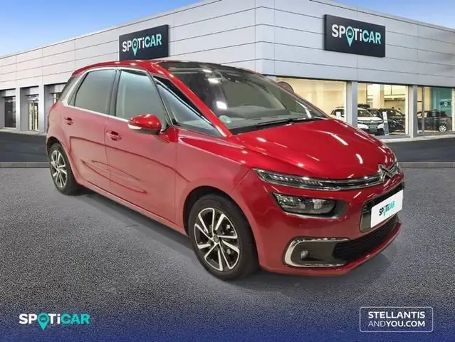Citroen C4 view 3