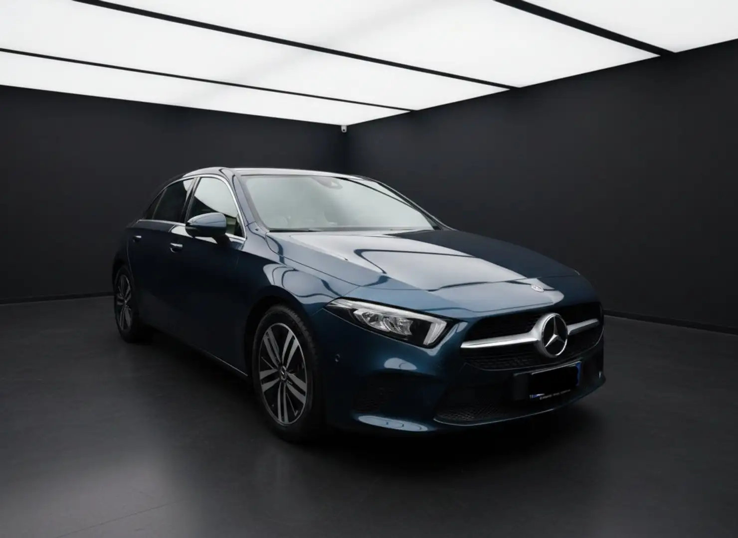 Mercedes-Benz A 180 Classe A - W177 2018 d Sport Night edition auto Blu/Azzurro - 1