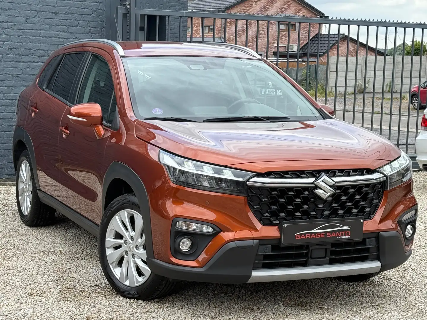 Suzuki S-Cross HEV 1.5 DualJet Hybrid /BtAuto/Led/CarPlay/Cam./ Oranje - 2