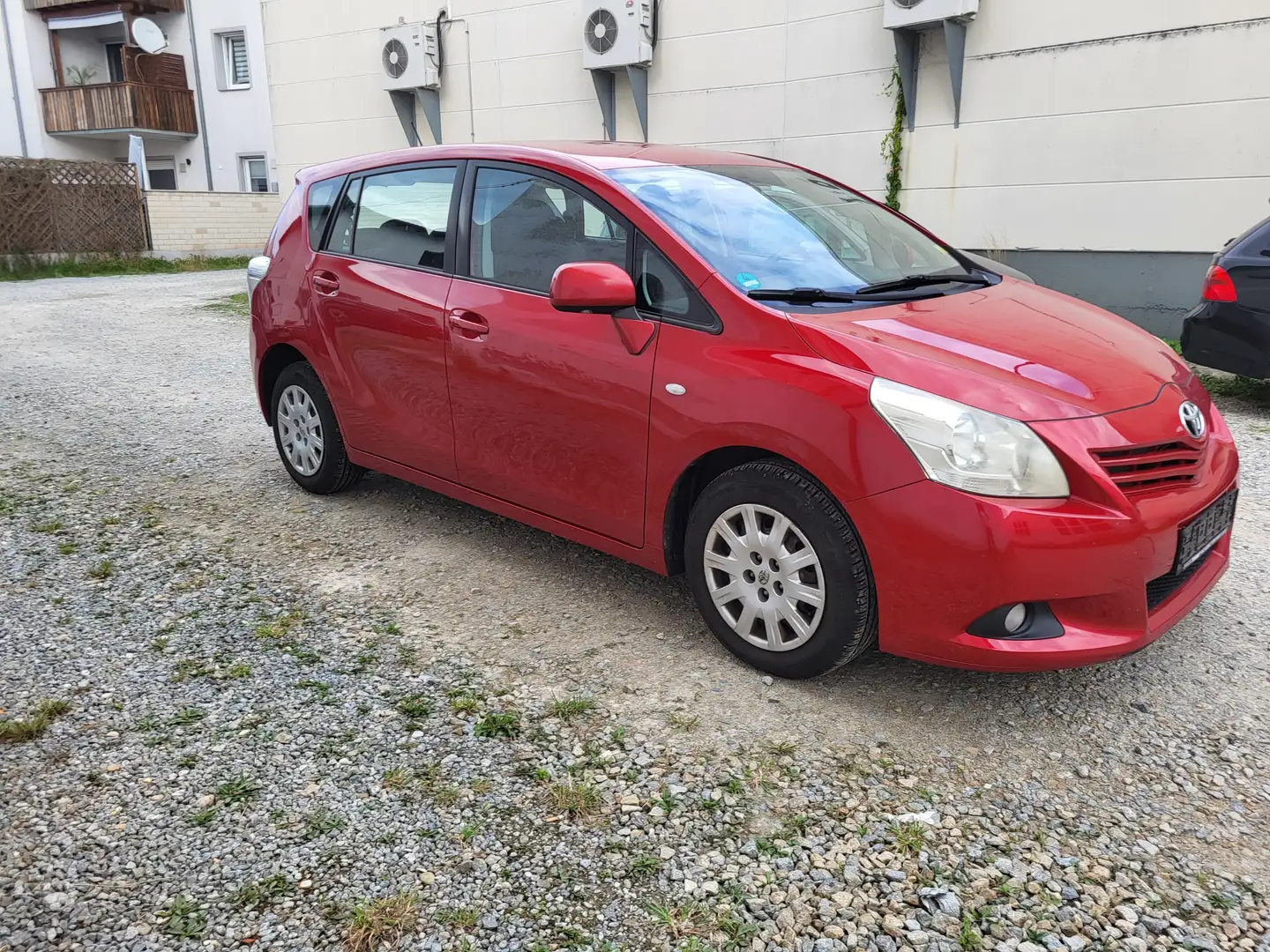Toyota Verso Life Rouge - 2