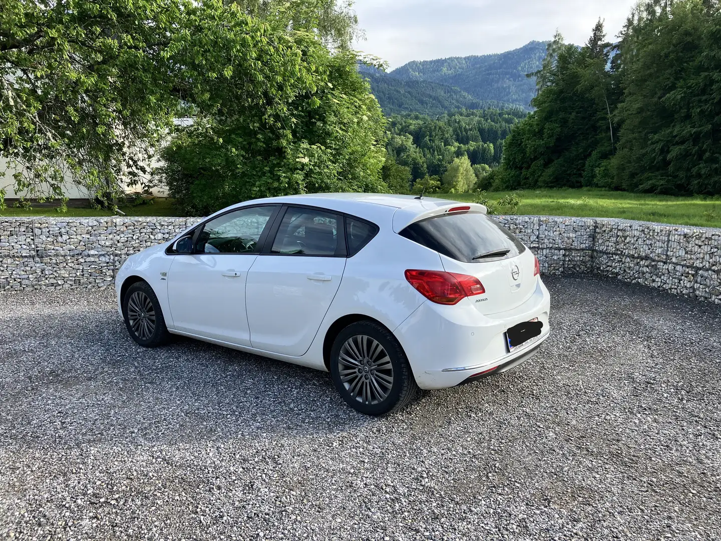 Opel Astra Astra 1,4 Turbo Ecotec Active Start/Stop Weiß - 1