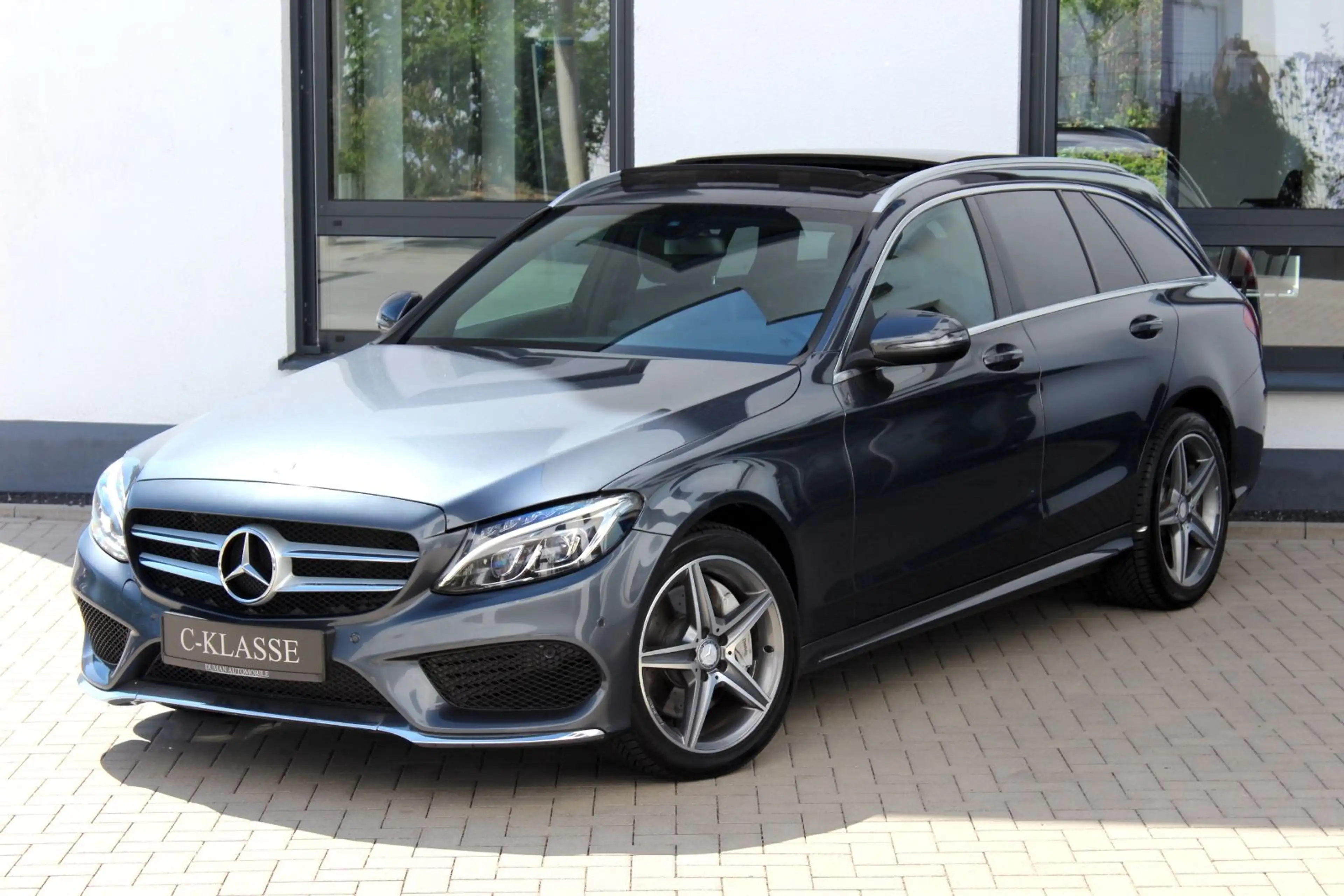 Mercedes-Benz C 250 CGI T - AMG-STYLING PDC PANO S-SITZE ILS