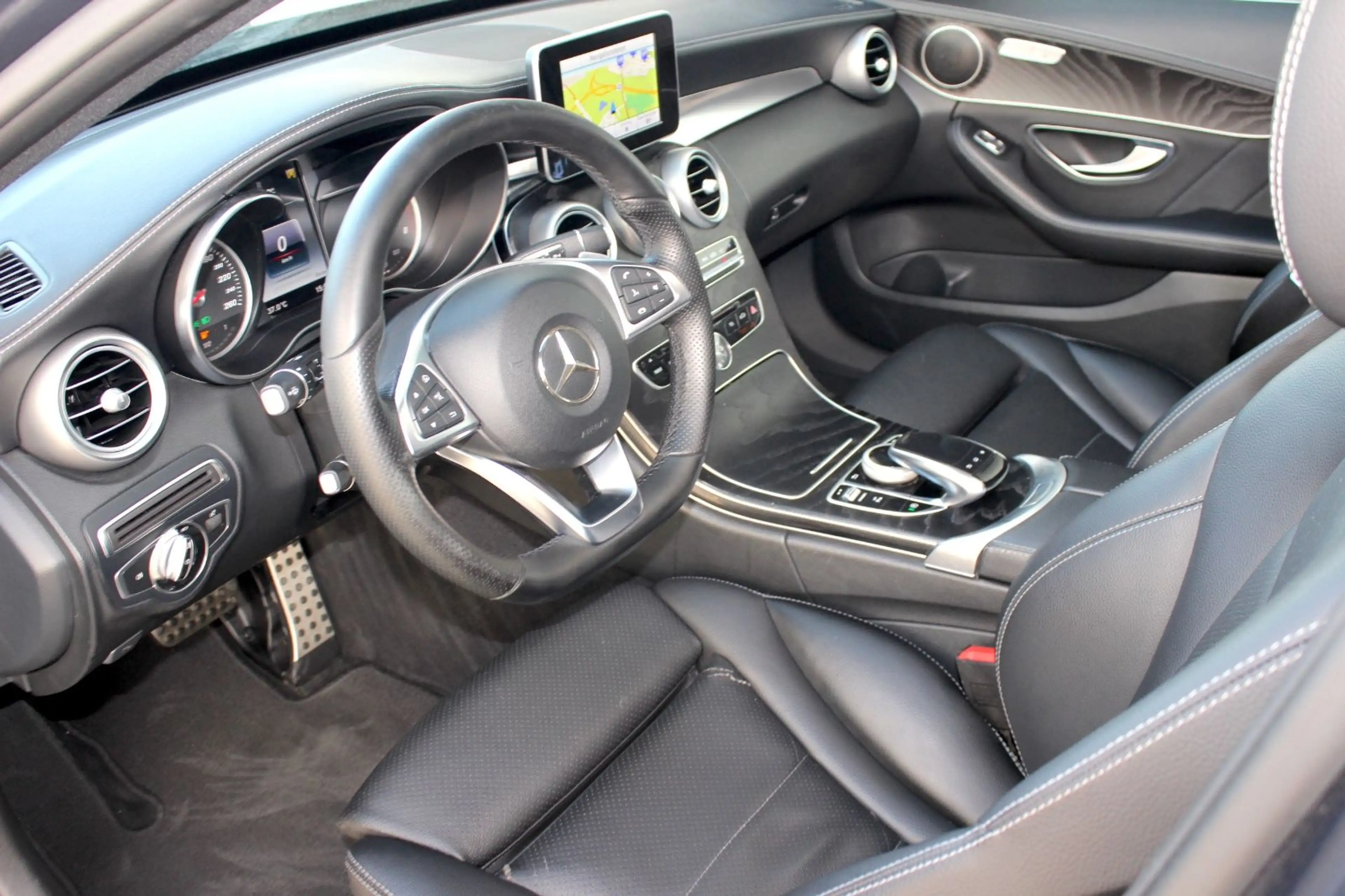 Mercedes-Benz C 250 CGI T - AMG-STYLING PDC PANO S-SITZE ILS — photo 7