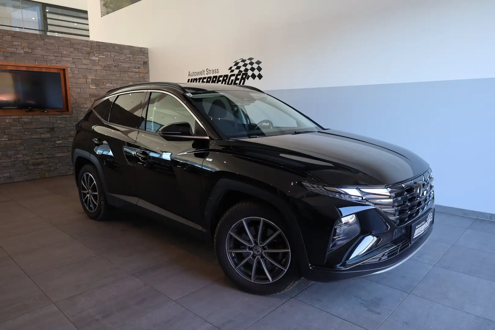 Hyundai TUCSON NX4 Trend Line 1,6 CRDi 4WD 48V DCT t1dt1-P Nero - 1
