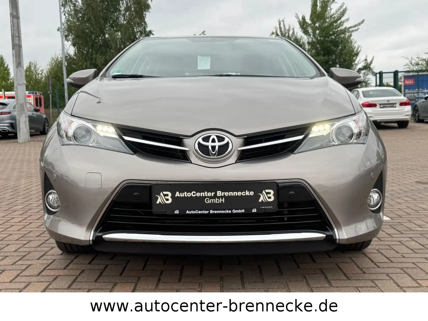 Toyota Auris Life+*1.Hand*8-fach bereift*Garantie* Grau - 2