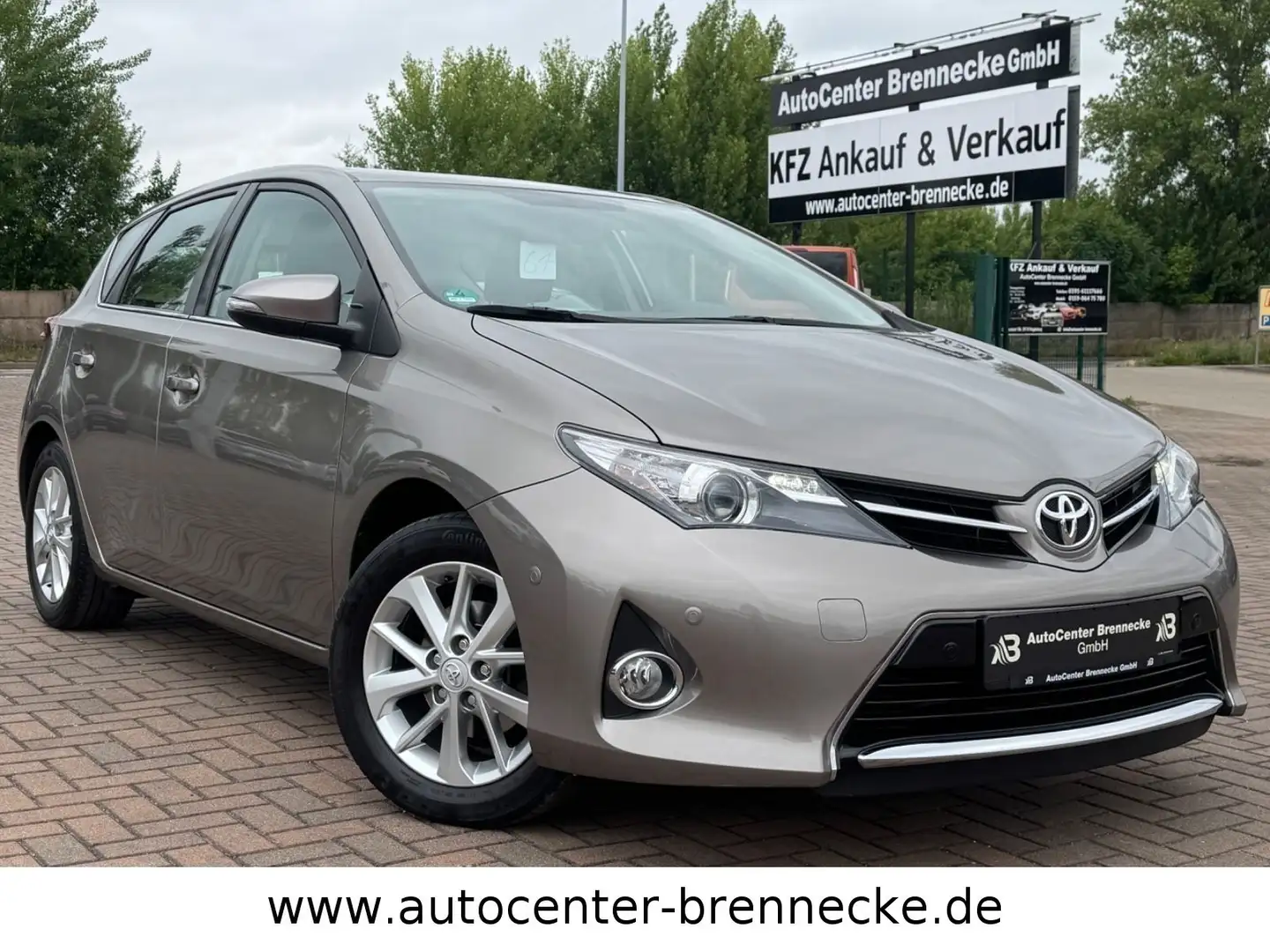 Toyota Auris Life+*1.Hand*8-fach bereift*Garantie* Grau - 1