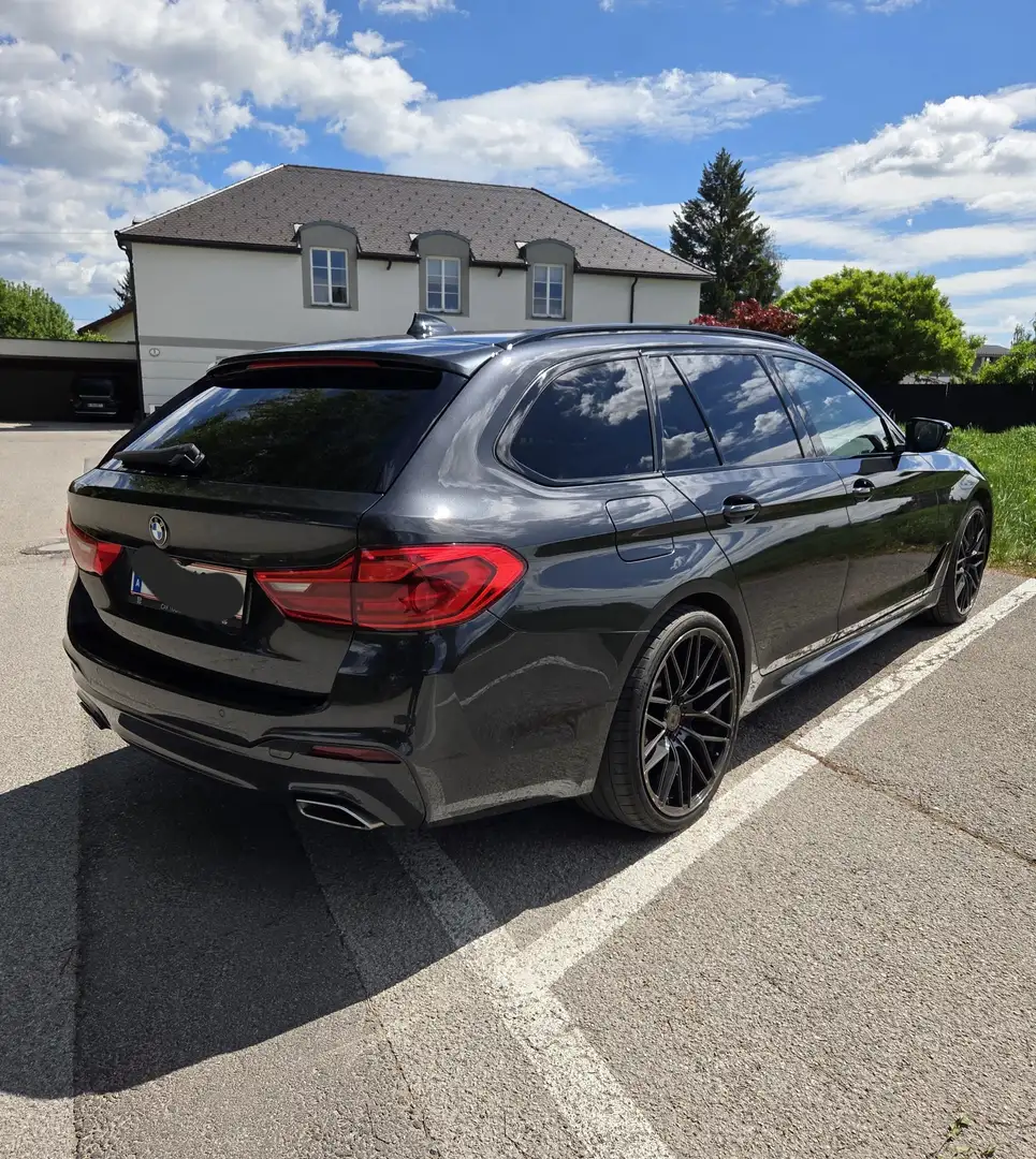 BMW 520 520d Touring Aut. Grau - 2