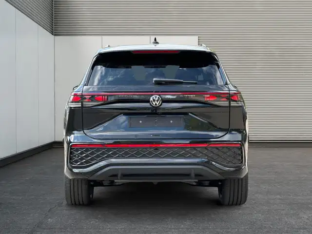 Volkswagen Tayron view 4