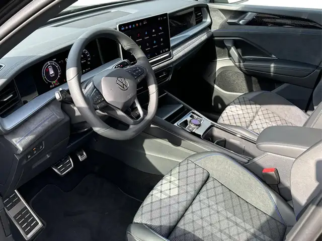 Volkswagen Tayron view 9