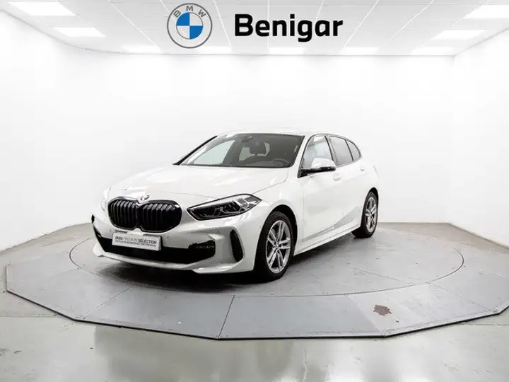 BMW Serie 1 118i 1.5 5Ptas 2023