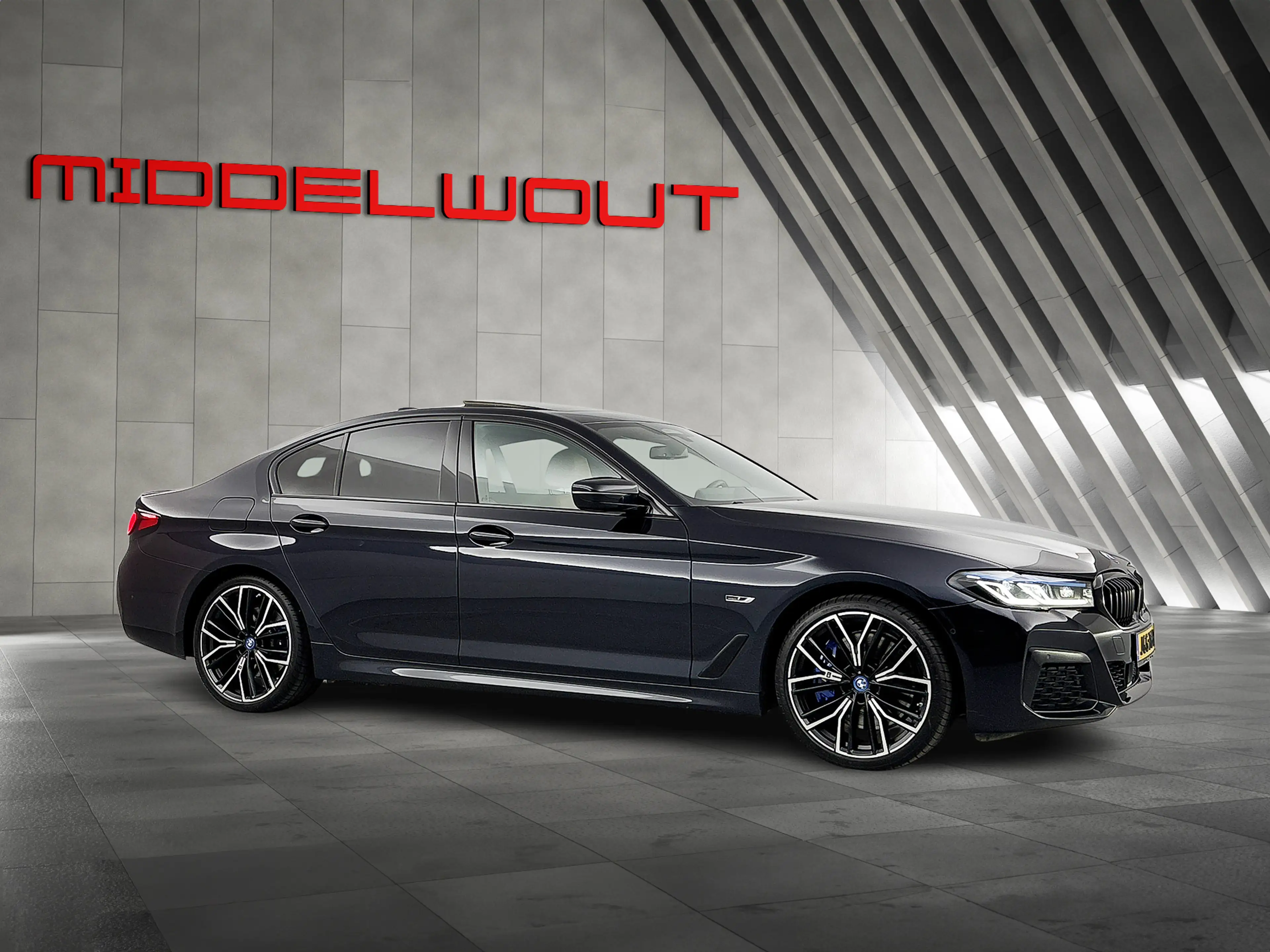 BMW 545 5-serie 545e xDrive M-Sport/M-Remm/Schuifd/Laser/2 — photo 4