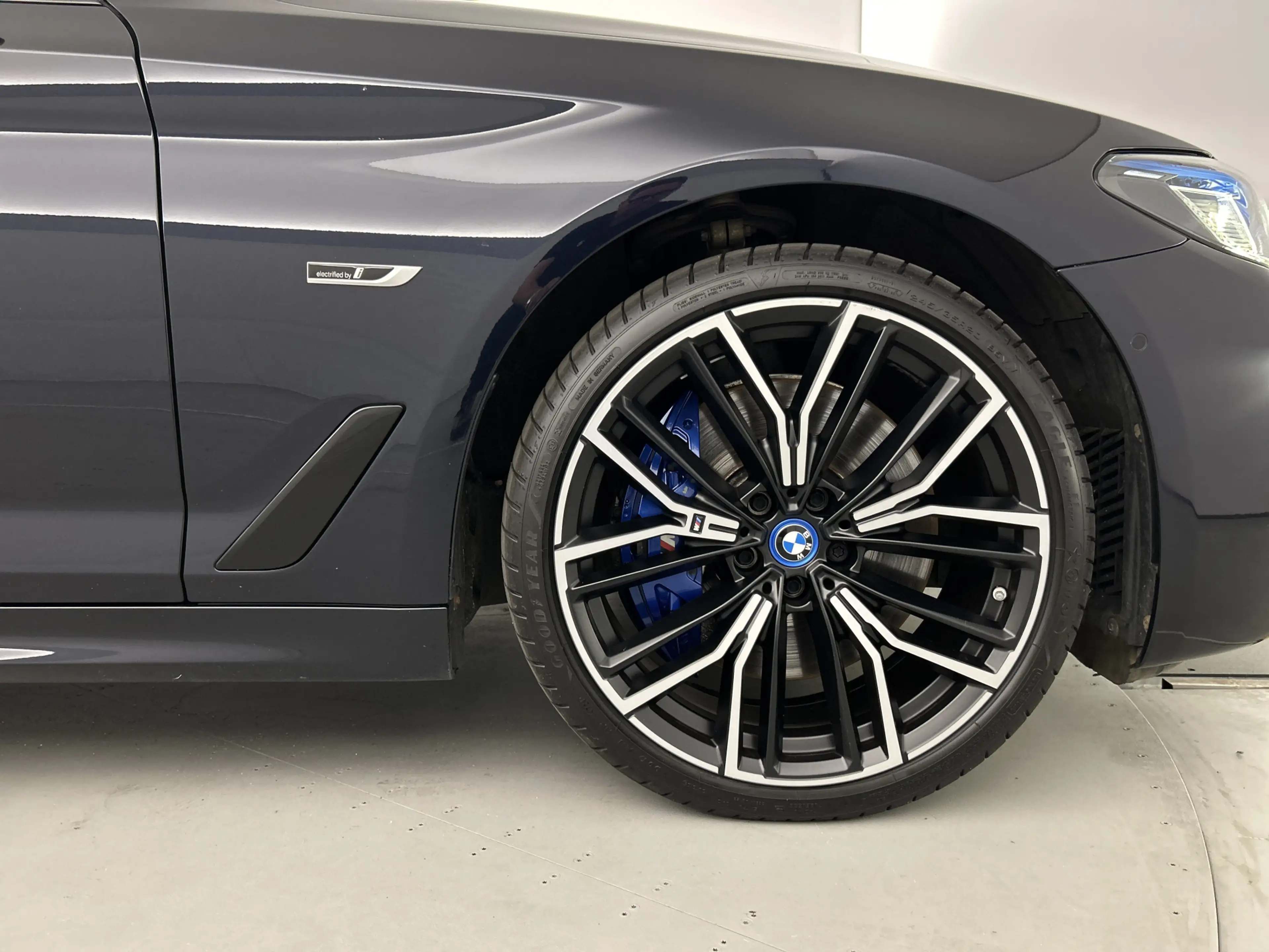 BMW 545 5-serie 545e xDrive M-Sport/M-Remm/Schuifd/Laser/2 — photo 6