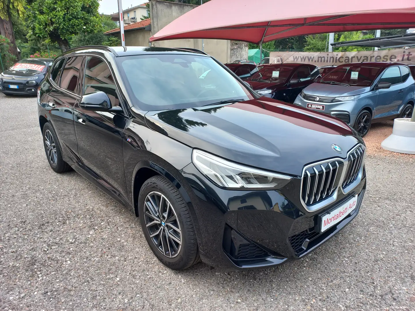 BMW X1 sdrive18d MSport auto Zwart - 1