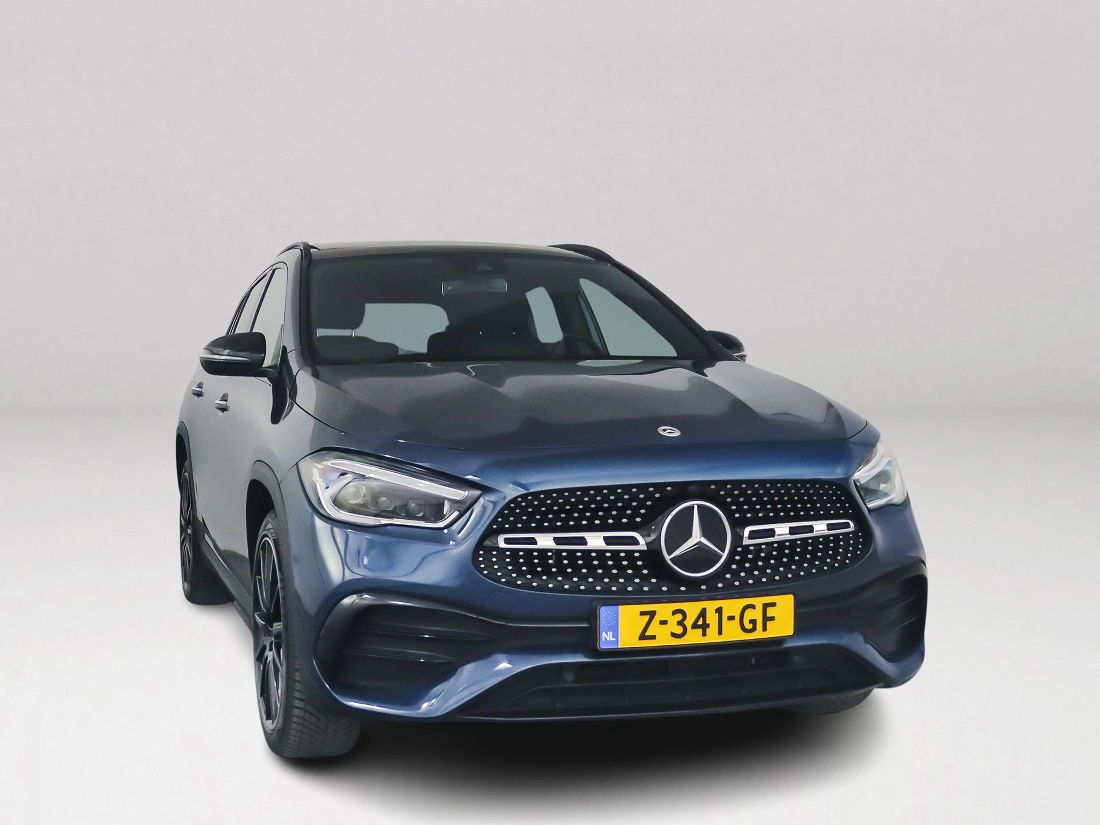 Mercedes-Benz GLA 250 e AMG Line | Panoramadak | Parkeercamera | Stoelve — photo 11
