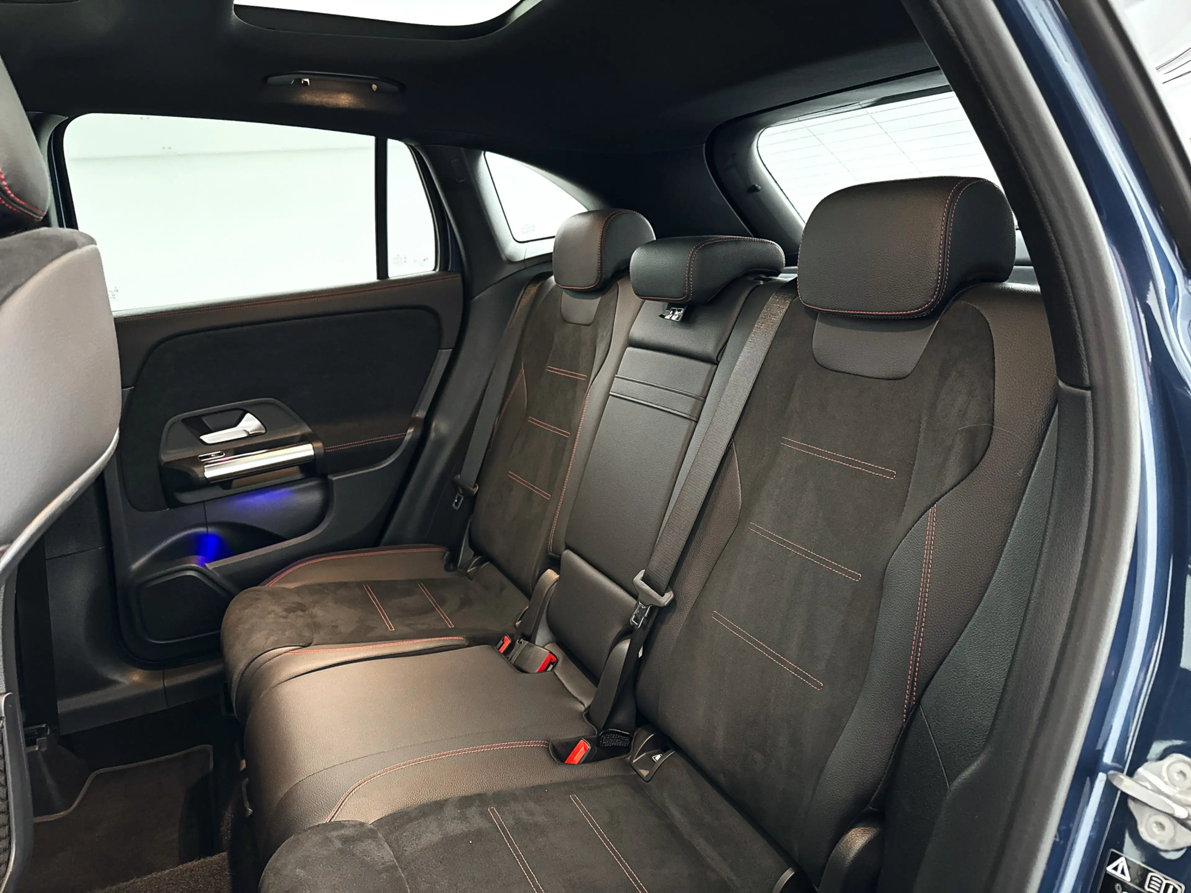Mercedes-Benz GLA 250 e AMG Line | Panoramadak | Parkeercamera | Stoelve — photo 13