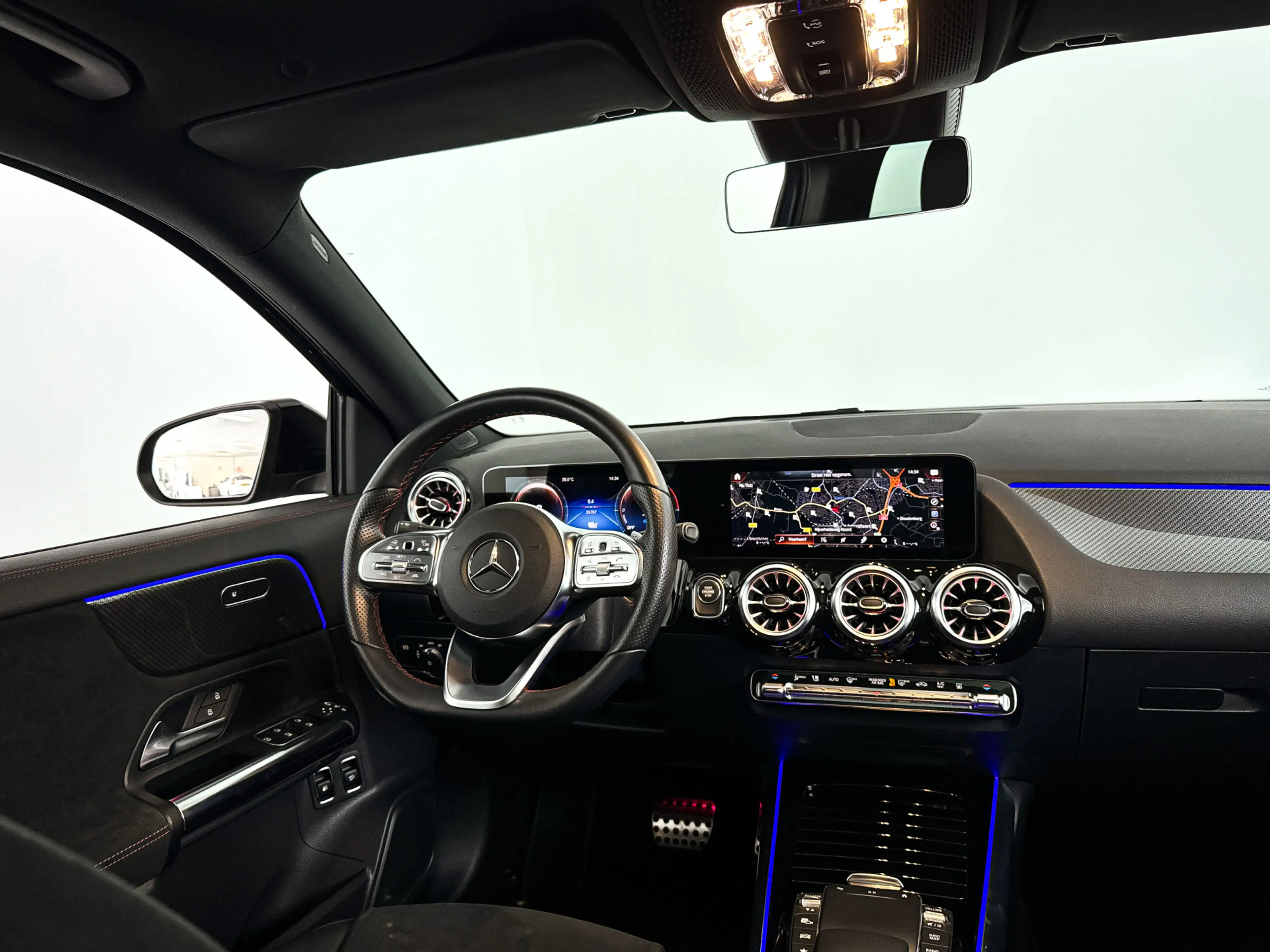 Mercedes-Benz GLA 250 e AMG Line | Panoramadak | Parkeercamera | Stoelve — photo 9