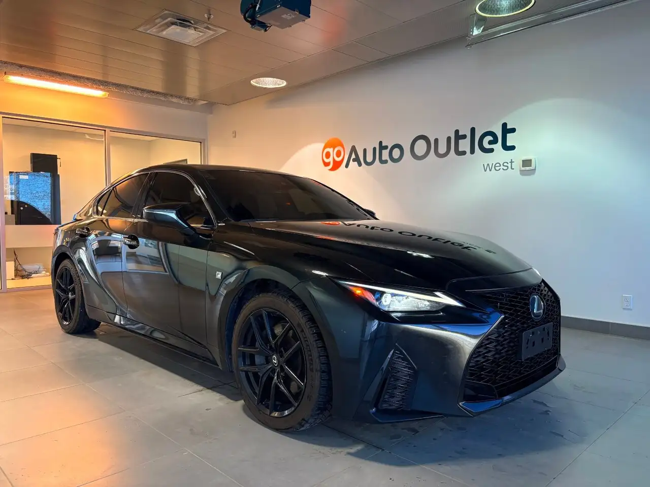 2021 Lexus IS