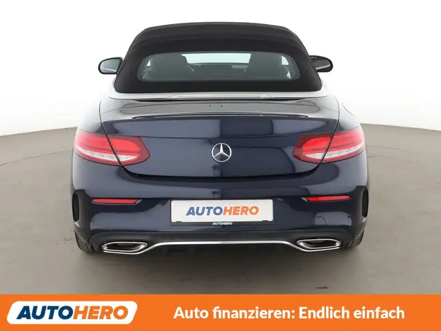 Mercedes-Benz C-Class view 5