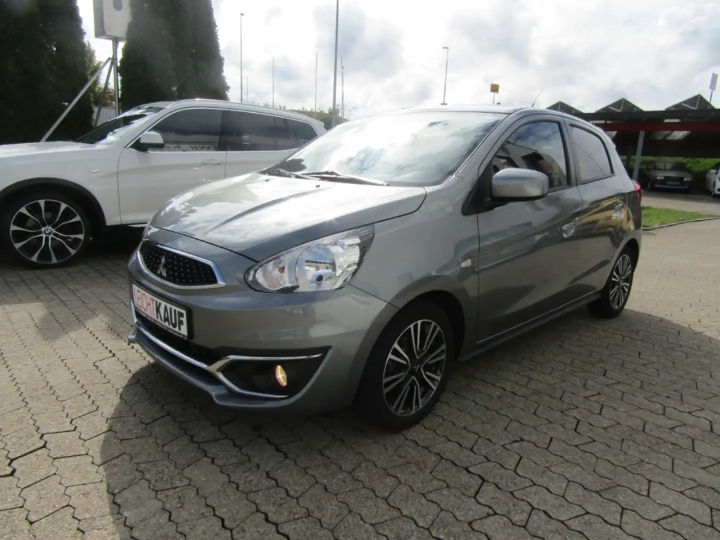 Mitsubishi Space Star 1.2 Edition 100+ AUTOMATIK NAVI SHZ FSE ALU Grau - 2