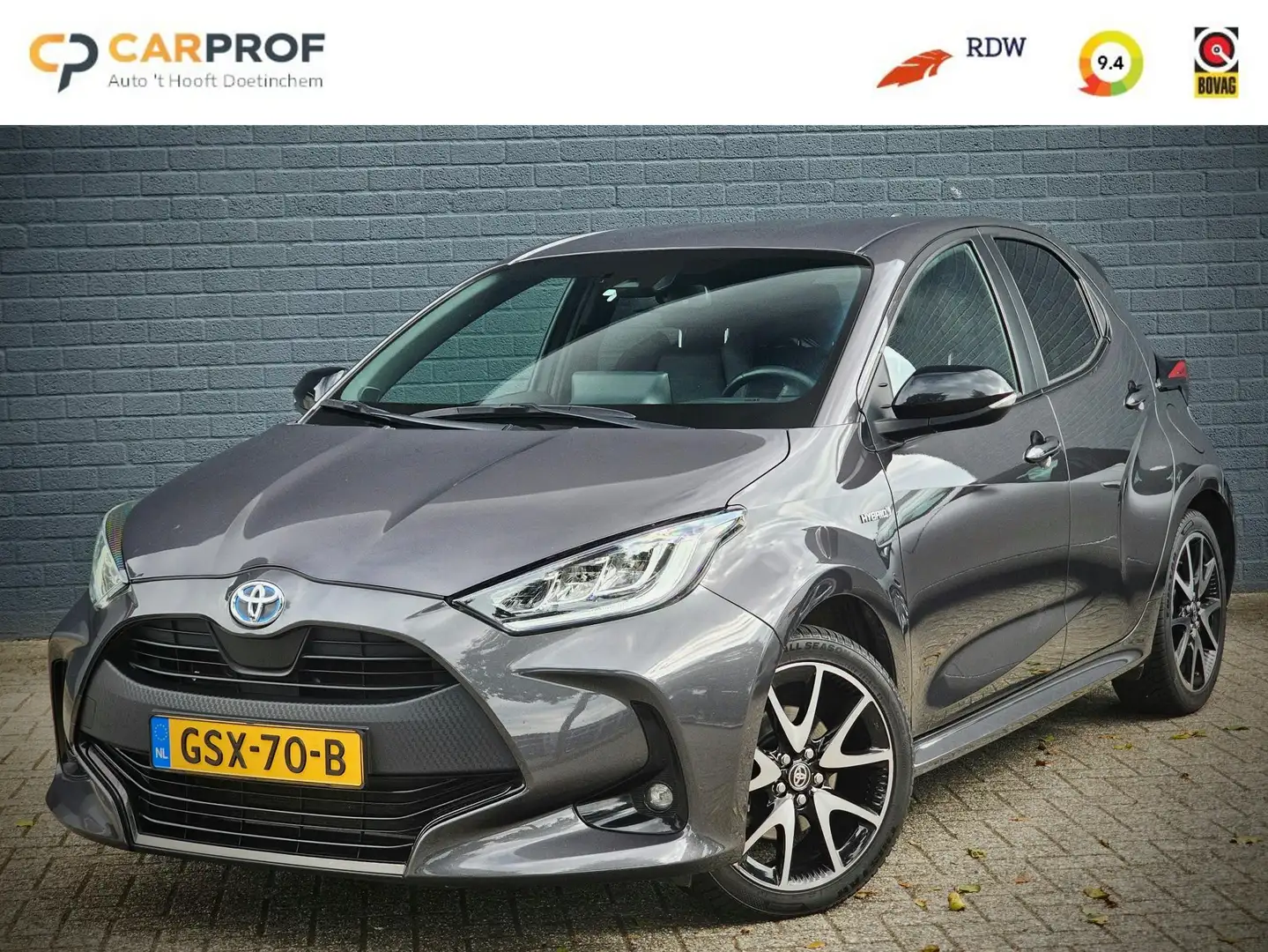 Toyota Yaris 1.5 Hybrid Launch Edition / CARPLAY / CAMERA Grijs - 1