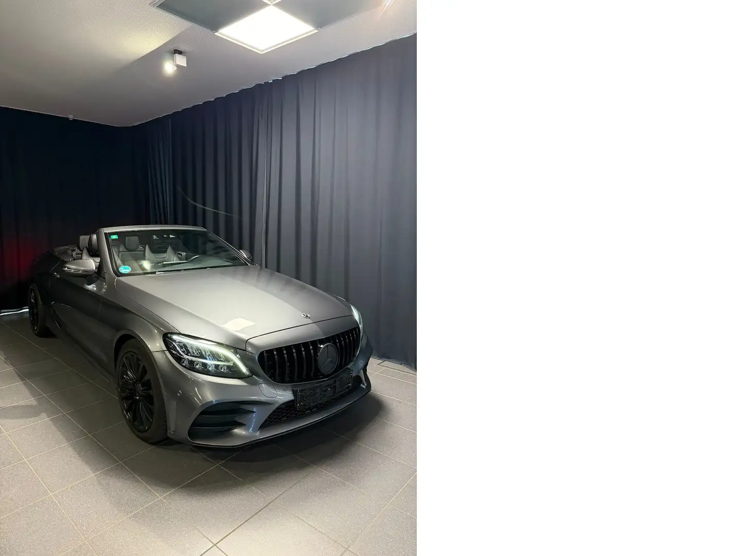 Mercedes-Benz C 180 AMG Line LED Navi Leder Grigio - 1