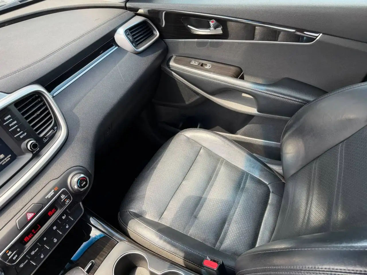 Kia Sorento photo Kia Sorento