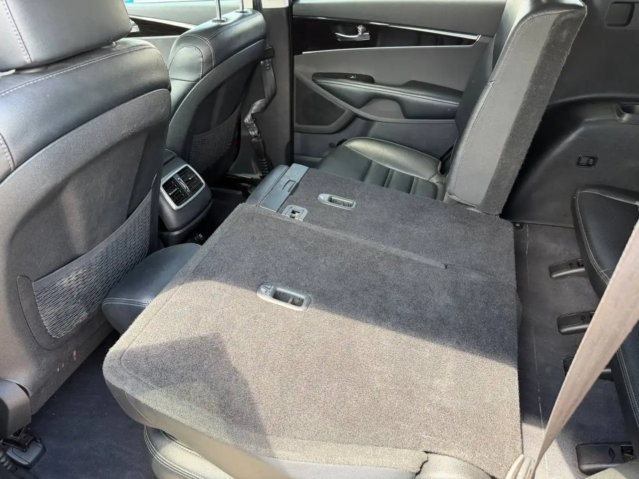 Kia Sorento photo Kia Sorento