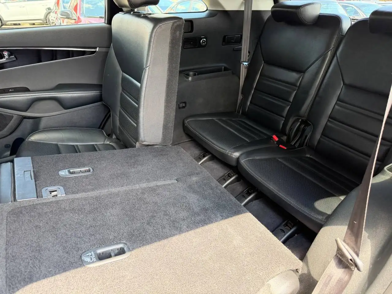Kia Sorento photo Kia Sorento