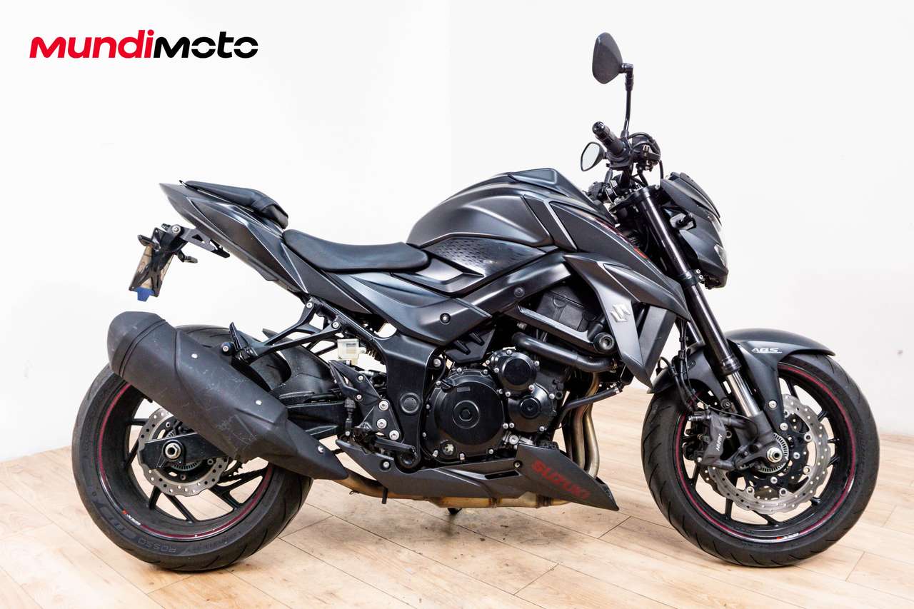Suzuki GSX-S 750